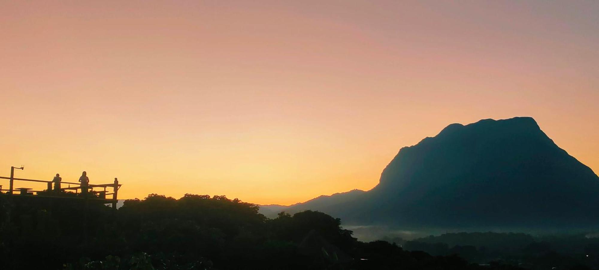 Baan 2 Dao Farmstay Чианг Дао Екстериор снимка